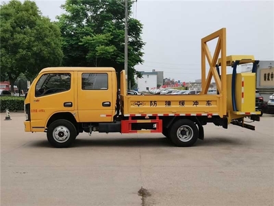 徐工雙排座防撞緩沖車 道路作業(yè)安全的堅(jiān)實(shí)后盾