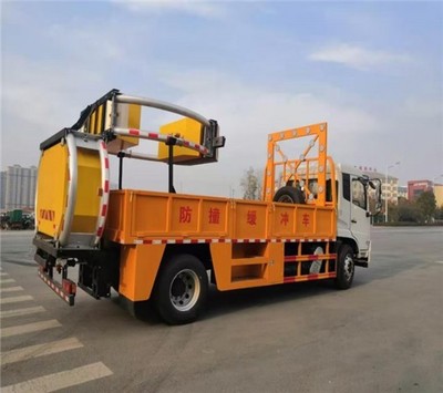 北京防撞緩沖車價(jià)格與廠家選擇——高速防撞車的品質(zhì)保證之道